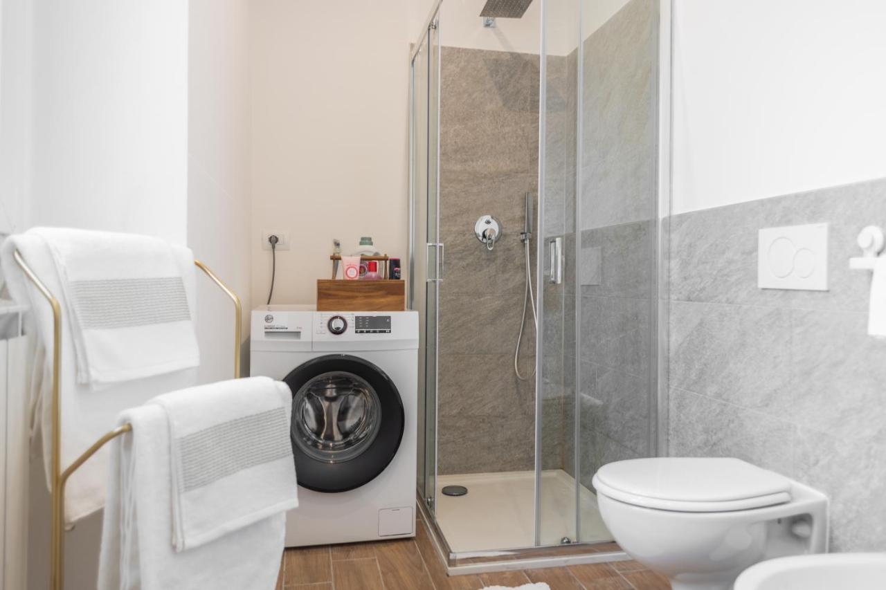 Lora Apartment,Free Private Parking, Self Check In,1 コモ エクステリア 写真