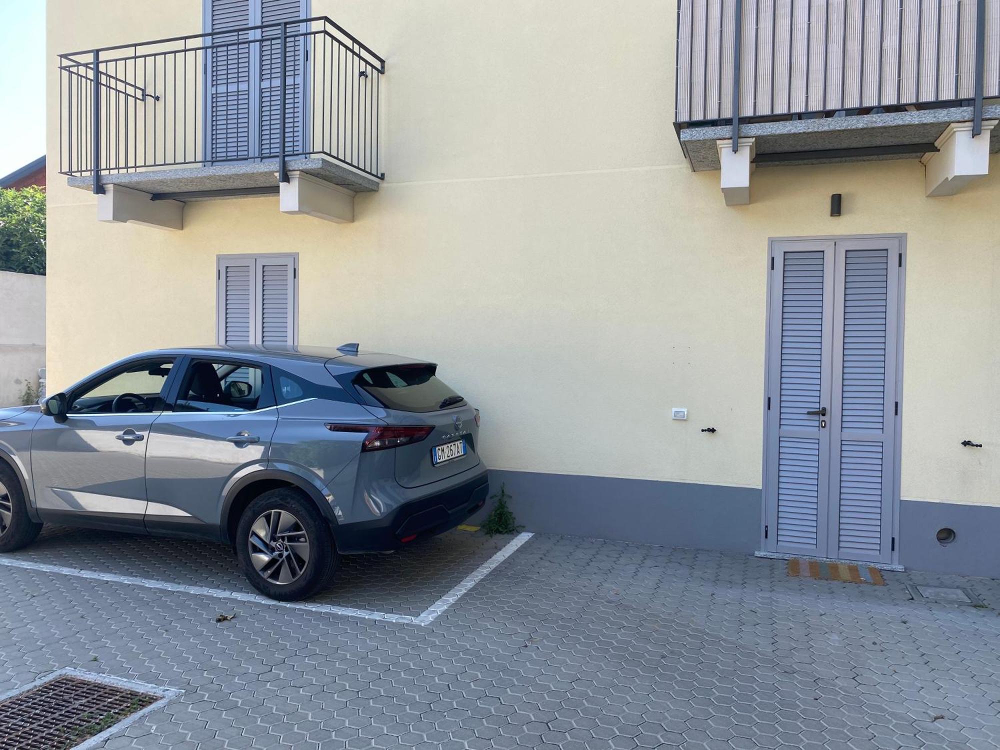 Lora Apartment,Free Private Parking, Self Check In,1 コモ エクステリア 写真